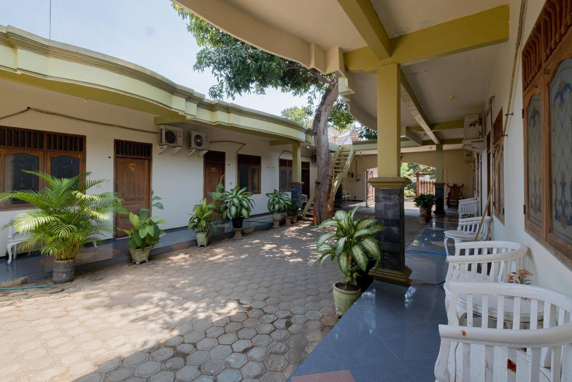 Reddoorz Syariah At Jalan Sunan Giri Tuban Hotel Tuban  Exterior foto