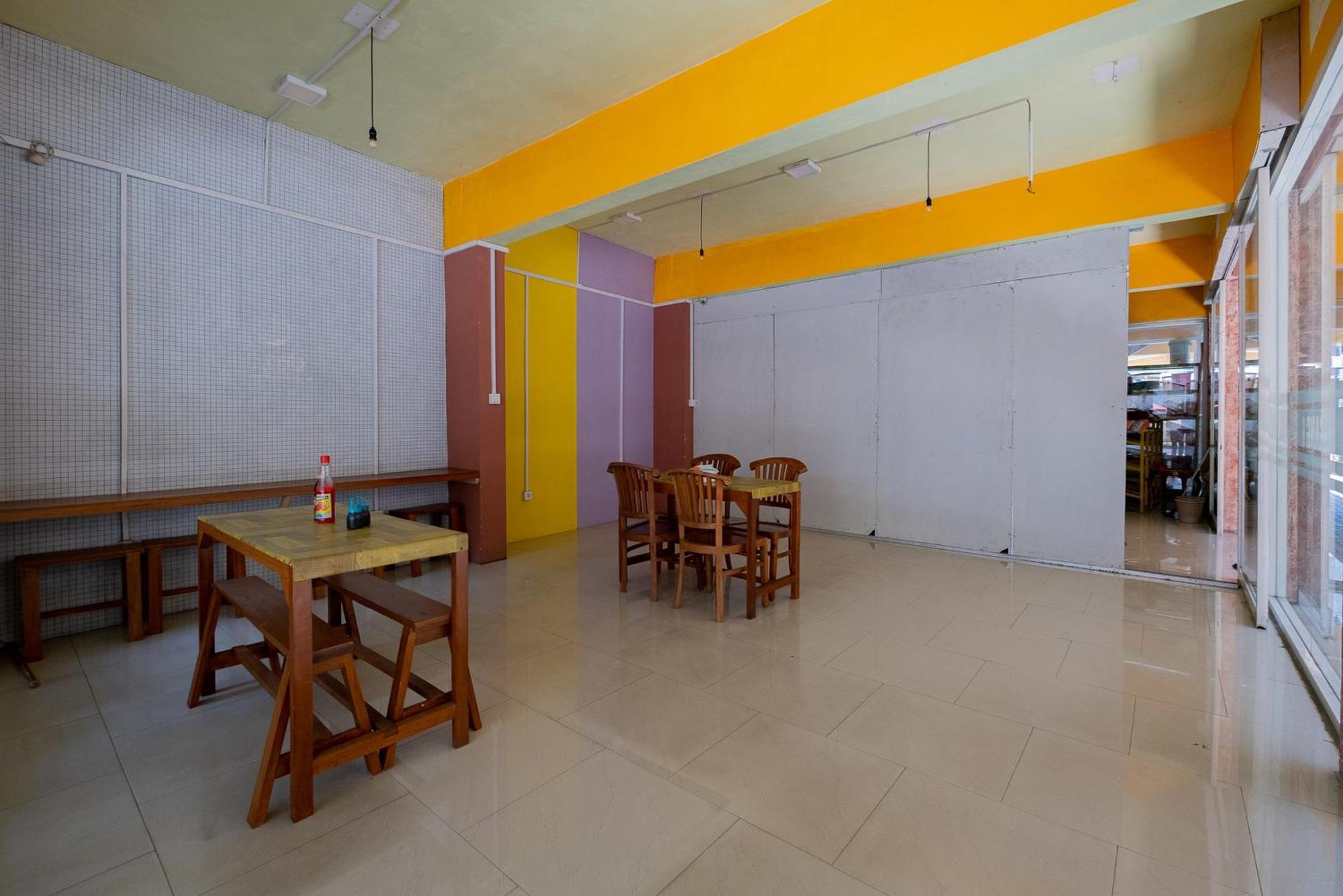 Reddoorz Syariah At Jalan Sunan Giri Tuban Hotel Tuban  Exterior foto